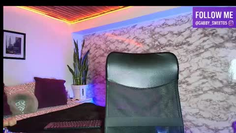 Gabby Sweet online show from November 23, 2:00 am