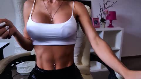 Snapshot of gabi_carter chatting on May 16, 10:36 am GabiCarter online show from May 16, 10:36 am