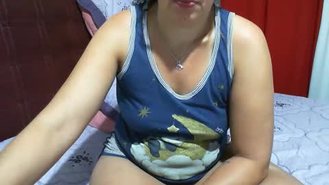 Snapshot of gabibrasil chatting on November 22, 10:53 pm gaby layla online show from November 22, 10:53 pm