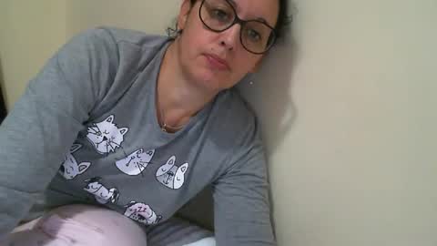 Snapshot of gabibrasil chatting on May 25, 1:22 am gaby layla online show from May 25, 1:22 am