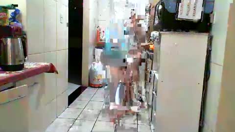Snapshot of gabibrasil chatting on June 12, 12:42 am gaby layla online show from June 12, 12:42 am