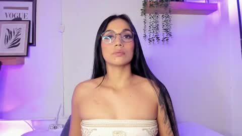 Snapshot of gabihills chatting on June 8, 2:01 am GABRIELA online show from June 8, 2:01 am