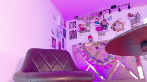 Snapshot of gabii_princess chatting on May 27, 7:11 pm gabii_princess online show from May 27, 7:11 pm