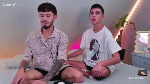gabriel_and_geronimo online show from January 12, 9:42 pm