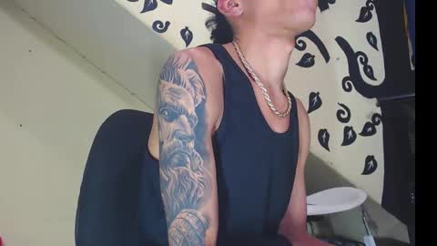 Snapshot of gabriel_reyes1 chatting on March 11, 2:28 am gabriel_reyes1 online show from March 11, 2:28 am