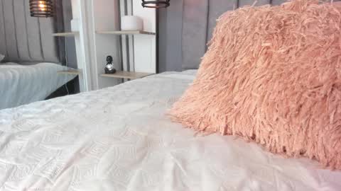 Snapshot of gabriela__gomez chatting on March 1, 1:40 pm Carolina online show from March 1, 1:40 pm