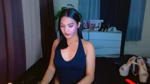 Snapshot of gabriela_deluxe chatting on May 11, 4:04 pm gabriela_deluxe online show from May 11, 4:04 pm