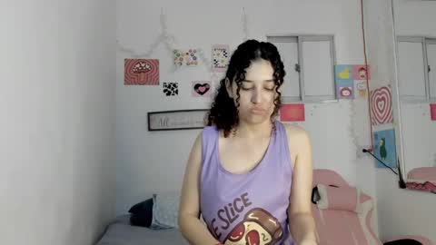 Snapshot of gabriela_duarte chatting on September 19, 5:53 am Gabi online show from September 19, 5:53 am