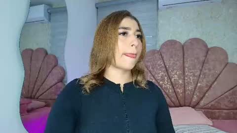 Snapshot of gabriela_leone chatting on June 18, 7:18 pm gabriela online show from June 18, 7:18 pm