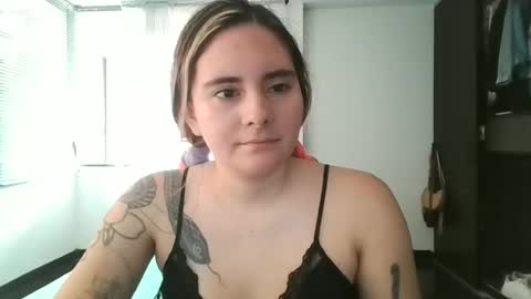 Snapshot of gabriela_miller_2 chatting on June 12, 2:27 pm Gabriela Miller online show from June 12, 2:27 pm