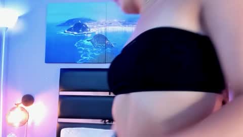 gabrielabotero online show from February 12, 7:42 pm