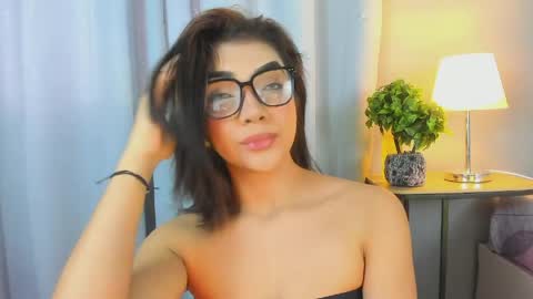 Snapshot of gabrielam_ms chatting on May 12, 6:38 pm Gabriela Evans MS online show from May 12, 6:38 pm