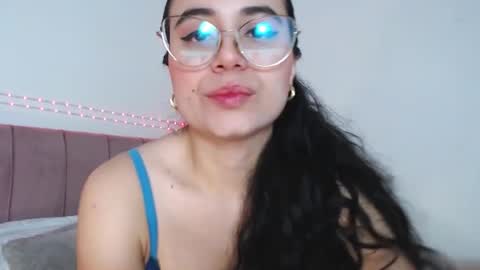 GabrielaRossa online show from April 29, 1:15 pm