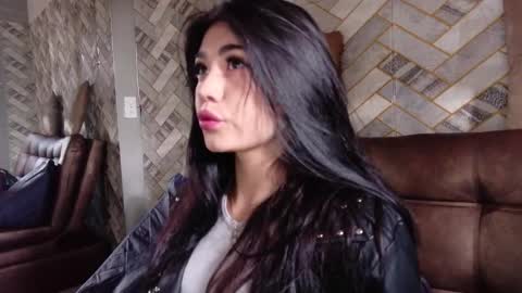 Snapshot of gabriella27_ chatting on September 11, 12:38 pm gabriella online show from September 11, 12:38 pm