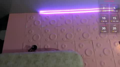 Snapshot of gabriella27_ chatting on May 19, 11:49 am gabriella online show from May 19, 11:49 am