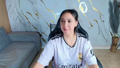 Snapshot of gabriella_storm_tf chatting on May 9, 3:45 am Gabriella online show from May 9, 3:45 am