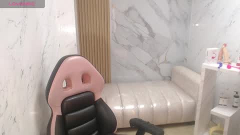 Snapshot of gabriella_storm_tf chatting on May 13, 1:30 pm Gabriella online show from May 13, 1:30 pm