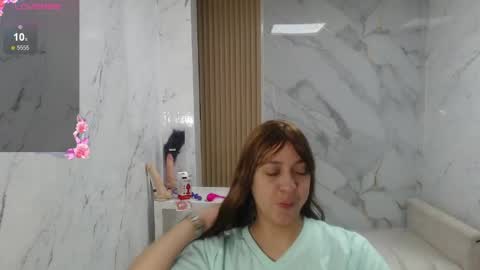 Snapshot of gabriella_storm_tf chatting on June 2, 12:51 pm Gabriella online show from June 2, 12:51 pm