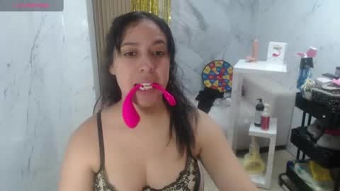 Snapshot of gabriella_storm_tf chatting on July 30, 12:48 pm Gabriella online show from July 30, 12:48 pm