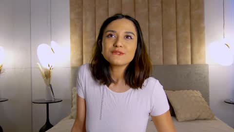 Snapshot of gabriella_wils chatting on June 8, 7:42 am Gabriella online show from June 8, 7:42 am