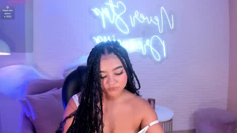Snapshot of gabriellalee_ chatting on February 23, 9:26 pm Gabriella Lee online show from February 23, 9:26 pm