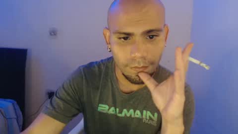 Snapshot of gabrielle_ramirez chatting on January 7, 9:03 pm Gabriel online show from January 7, 9:03 pm