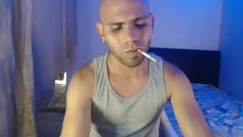 Snapshot of gabrielle_ramirez chatting on January 15, 9:09 pm Gabriel online show from January 15, 9:09 pm