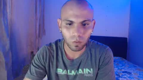 Snapshot of gabrielle_ramirez chatting on January 17, 12:10 am Gabriel online show from January 17, 12:10 am