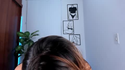    online show from December 4, 11:24 pm