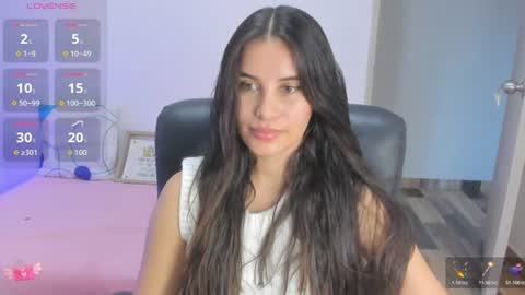 Snapshot of gaby_olsen chatting on June 19, 10:46 pm Gabriela online show from June 19, 10:46 pm