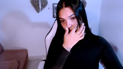 Snapshot of gaby_saikozz chatting on May 18, 2:29 am My name is Gabriela.. nice to meet you thumbs up please its very important to me online show from May 18, 2:29 am