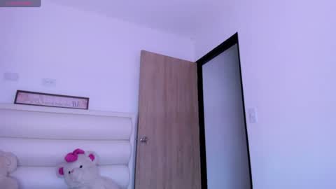 Snapshot of gabydesire chatting on June 20, 8:06 am GABY DESIRE online show from June 20, 8:06 am