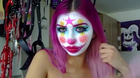 gabygumms online show from October 22, 2:28 pm