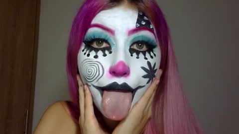 gabygumms online show from November 19, 10:10 pm