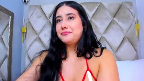 Snapshot of gabyparker_ chatting on July 25, 1:19 pm Gaby online show from July 25, 1:19 pm
