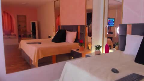 Gaby online show from November 13, 8:30 pm