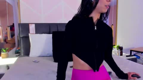 Snapshot of gabypetit chatting on November 20, 8:19 pm Gaby online show from November 20, 8:19 pm