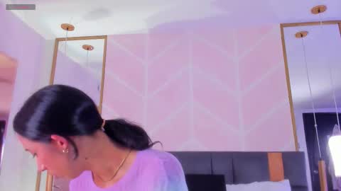 Snapshot of gabypetit chatting on December 1, 8:03 pm Gaby online show from December 1, 8:03 pm