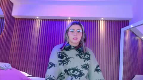Snapshot of gabyrose9 chatting on July 17, 2:13 pm gabyrose9 online show from July 17, 2:13 pm