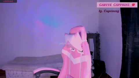gabyye capprins online show from April 19, 1:38 am