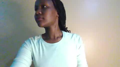 Snapshot of gada_charm chatting on March 12, 4:19 am Gada online show from March 12, 4:19 am