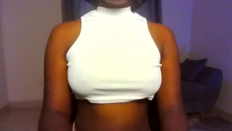 Snapshot of gada_charm chatting on June 7, 10:46 pm Gada online show from June 7, 10:46 pm