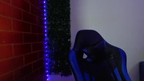 Snapshot of gael_david chatting on April 28, 2:49 am Gael online show from April 28, 2:49 am