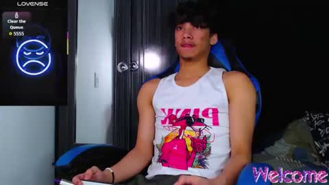 gael_jones online show from December 16, 6:40 am