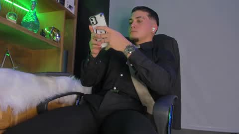 Snapshot of gael_williams3 chatting on September 18, 7:05 pm gael_williams3 online show from September 18, 7:05 pm