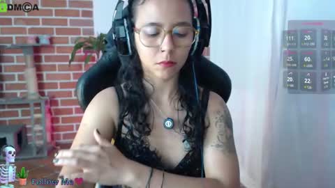Snapshot of gaia_333 chatting on June 23, 9:13 pm Lenna 3 online show from June 23, 9:13 pm