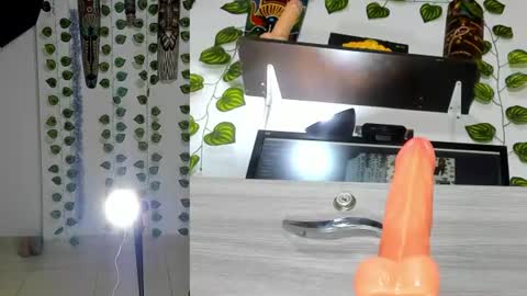 Snapshot of gaia_funny chatting on June 17, 11:12 am gaia_funny online show from June 17, 11:12 am