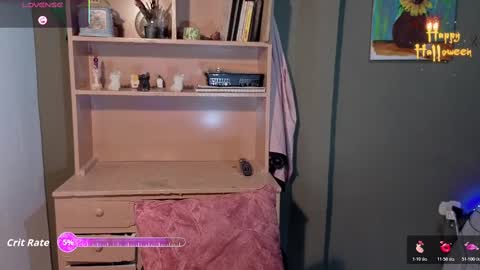 Snapshot of gaia_joness chatting on October 17, 1:46 pm gaia_joness online show from October 17, 1:46 pm