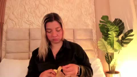 gaia_stonne online show from June 27, 12:22 pm