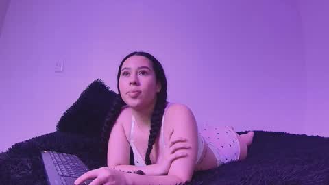 gaia_sweet_ online show from October 13, 8:25 am